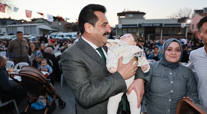 BAŞKAN ERTEMUR’DAN BELEDİYE PERSONELİNE İFTAR