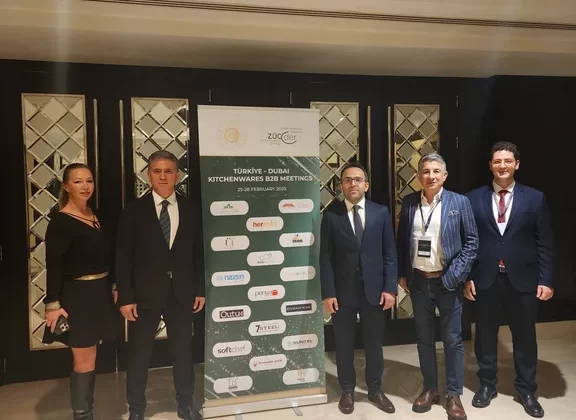 DUBAİ’DEKİ OTELLERİN MUTFAKLARI TÜRKLERE EMANET