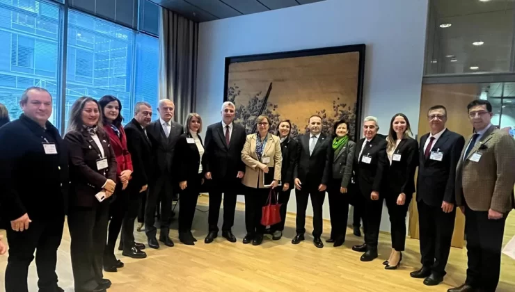 “AB, Türk demir çeliğine kotayı kaldırsın”